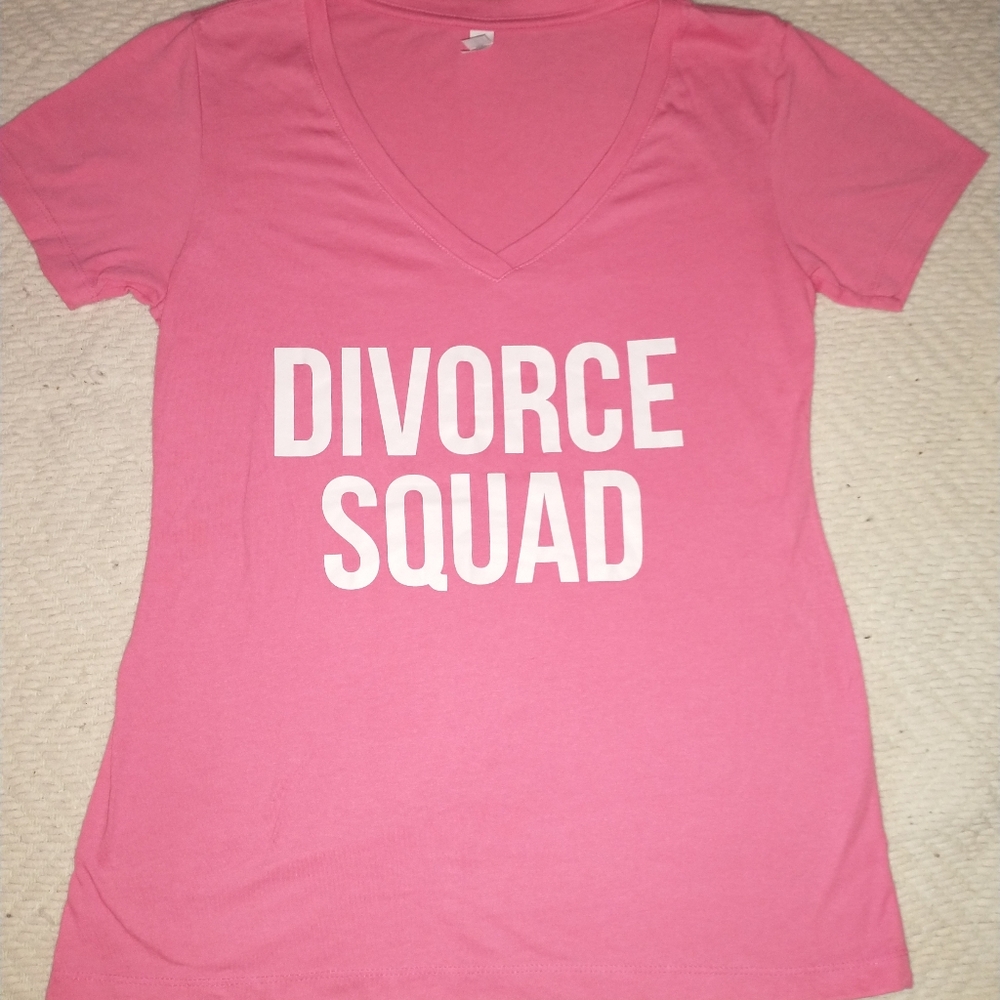 Divorce Squad tshirt size large